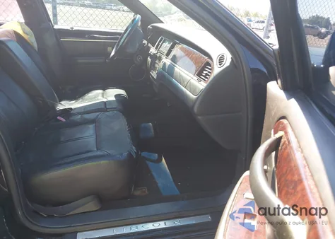 2011 Lincoln Town Car Executive L из США, поврежденный, VIN 2LNBL8EV7BX759053